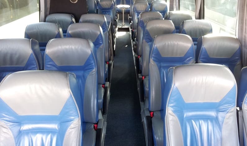 Spain: Coaches hire in Catalonia in Catalonia and Lleida (Lérida)